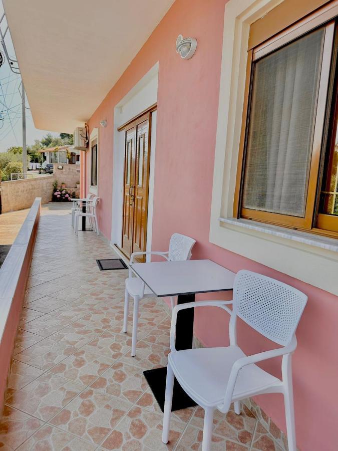 Amar Apartments Sarandë Exteriör bild