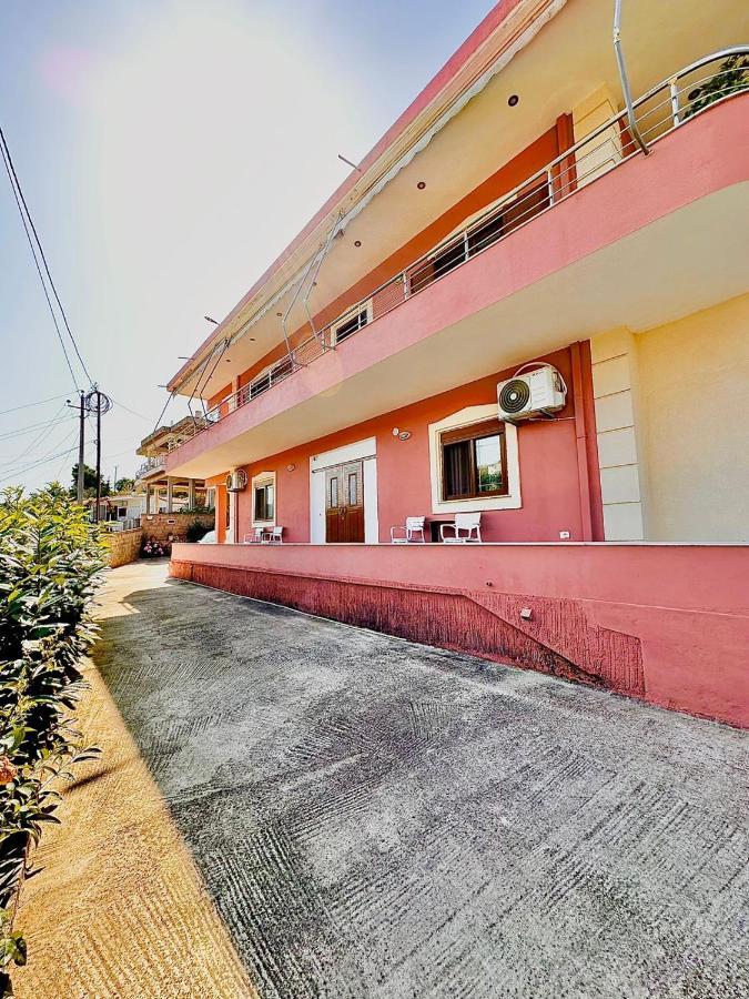 Amar Apartments Sarandë Exteriör bild