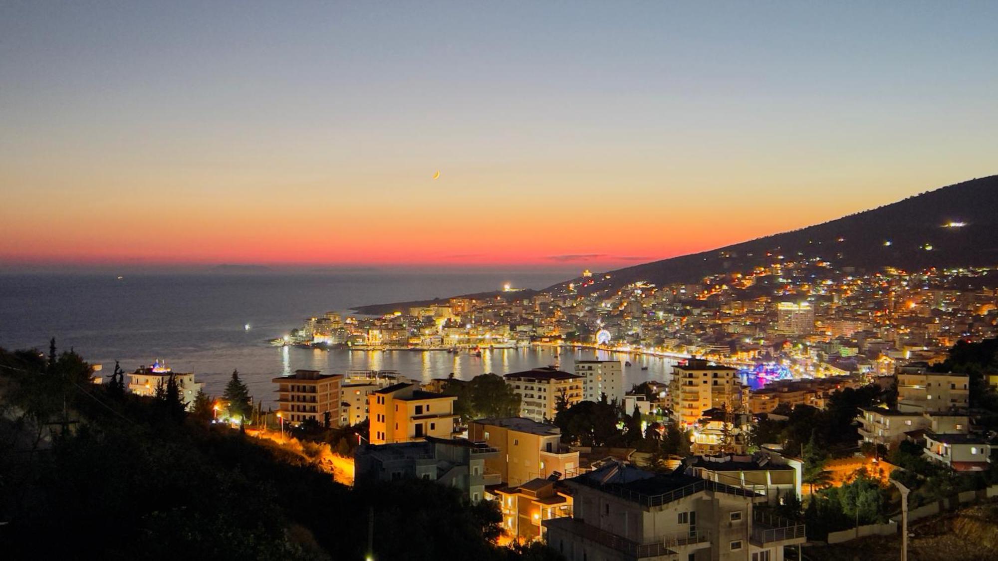 Amar Apartments Sarandë Exteriör bild