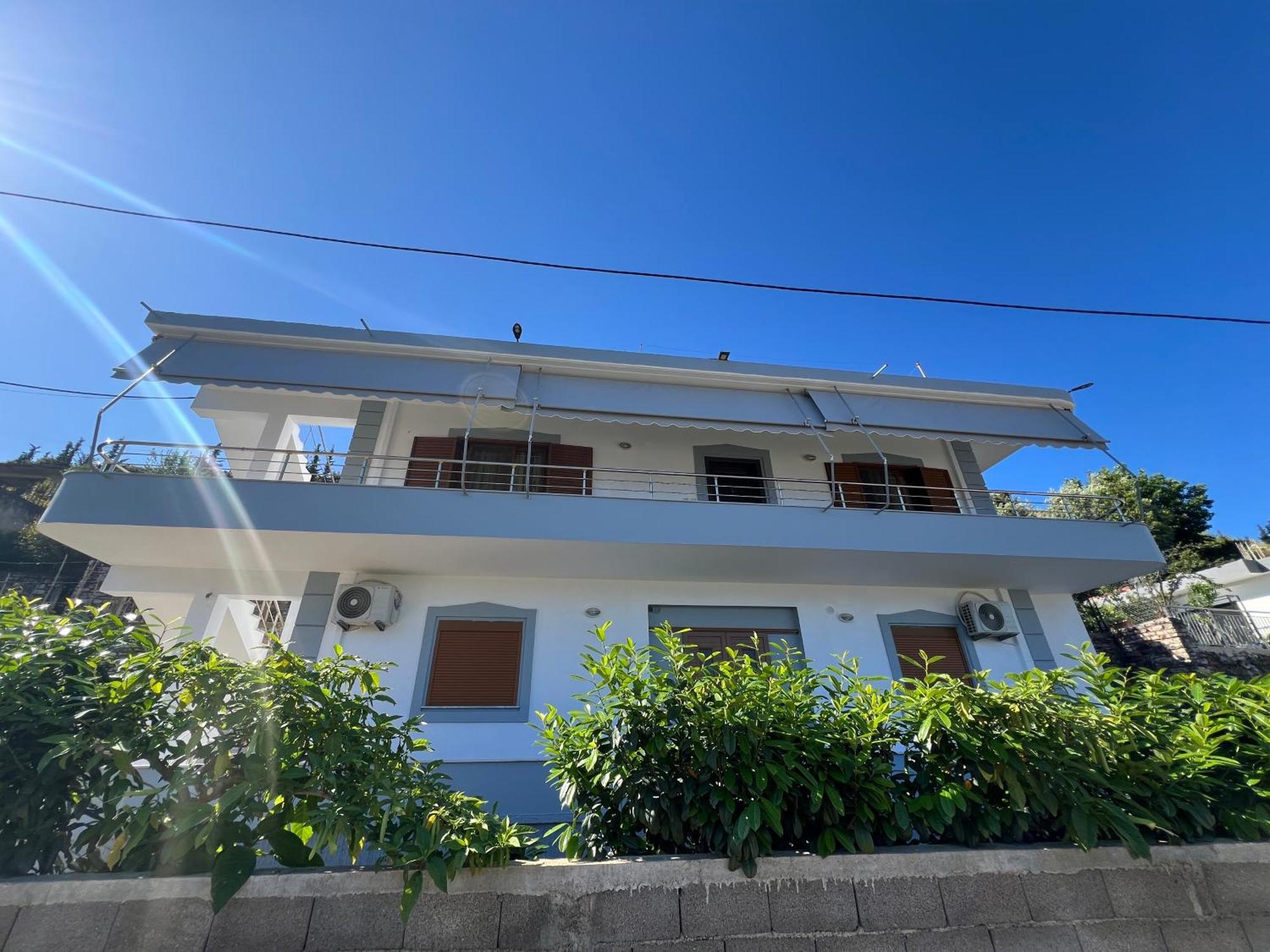Amar Apartments Sarandë Exteriör bild