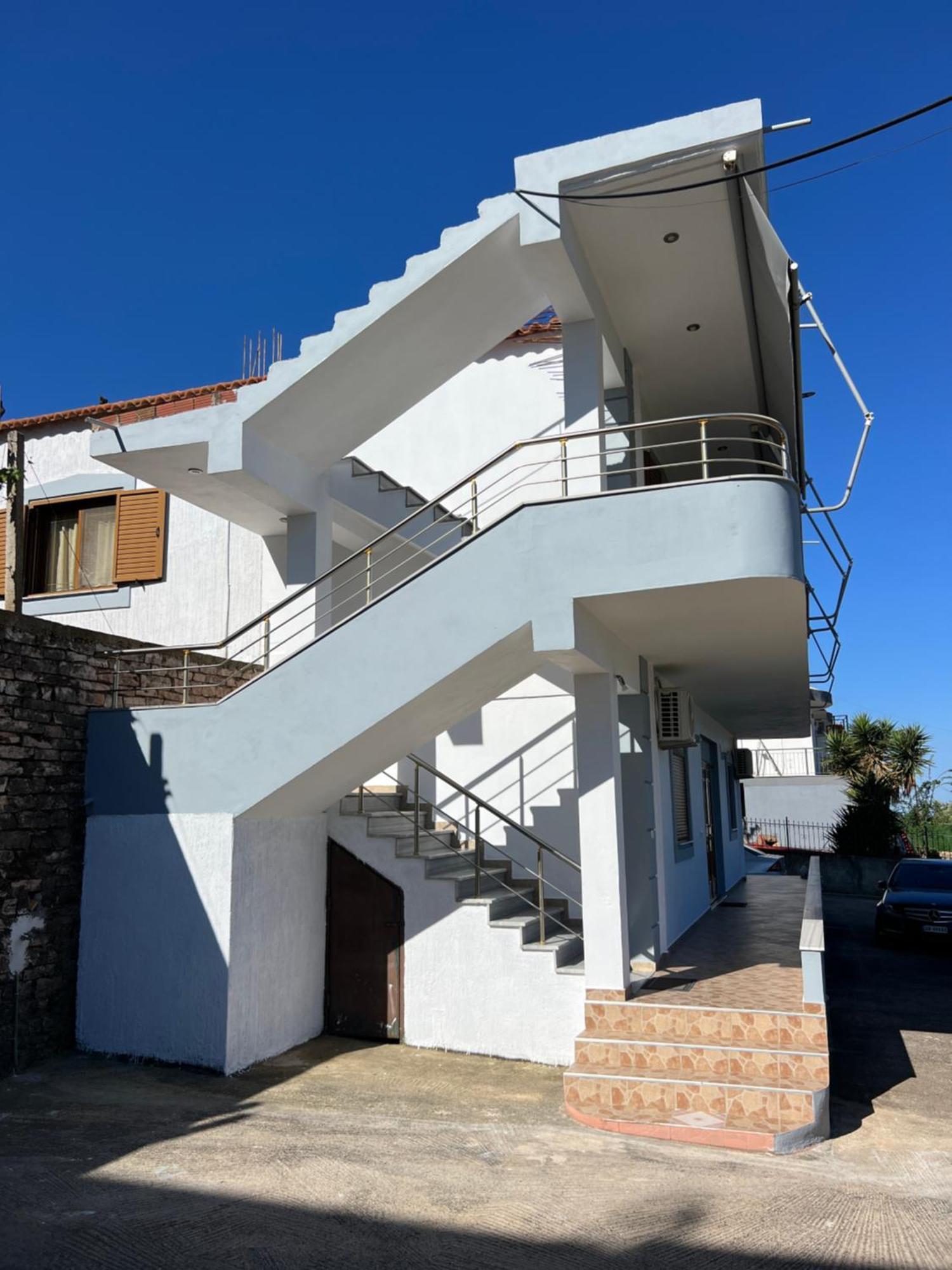 Amar Apartments Sarandë Exteriör bild