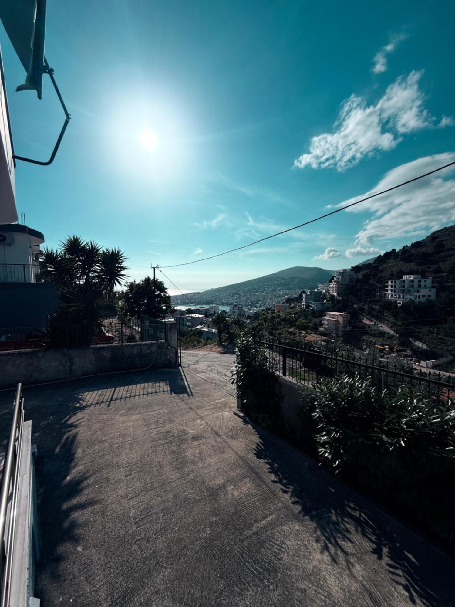 Amar Apartments Sarandë Exteriör bild