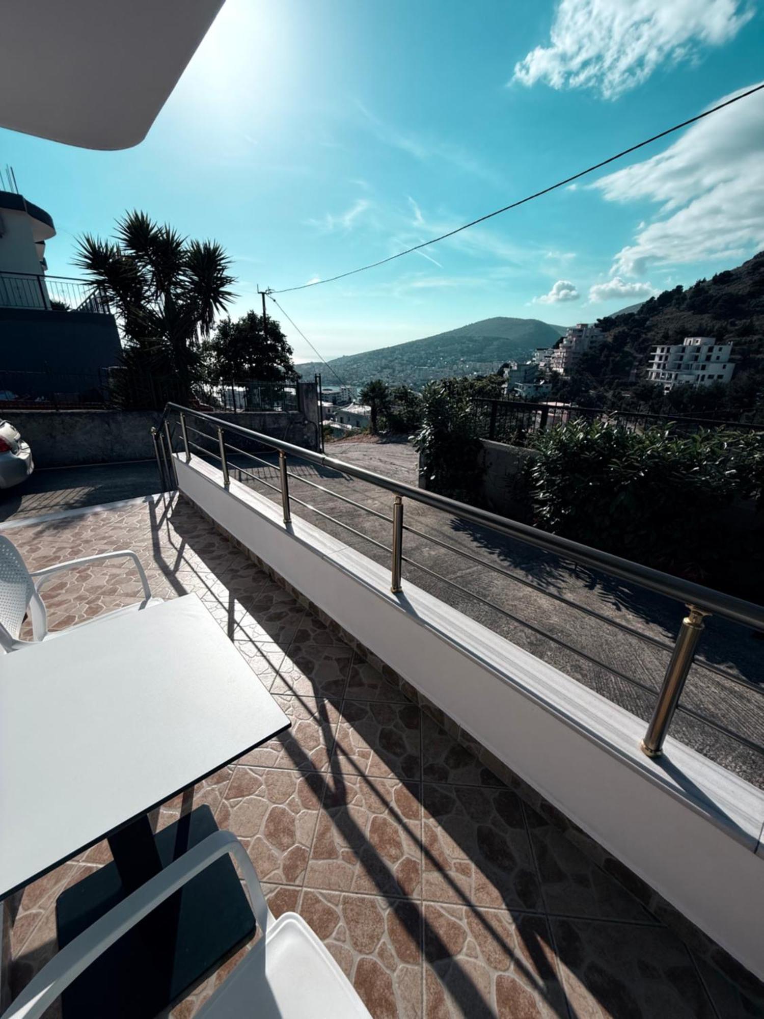 Amar Apartments Sarandë Exteriör bild